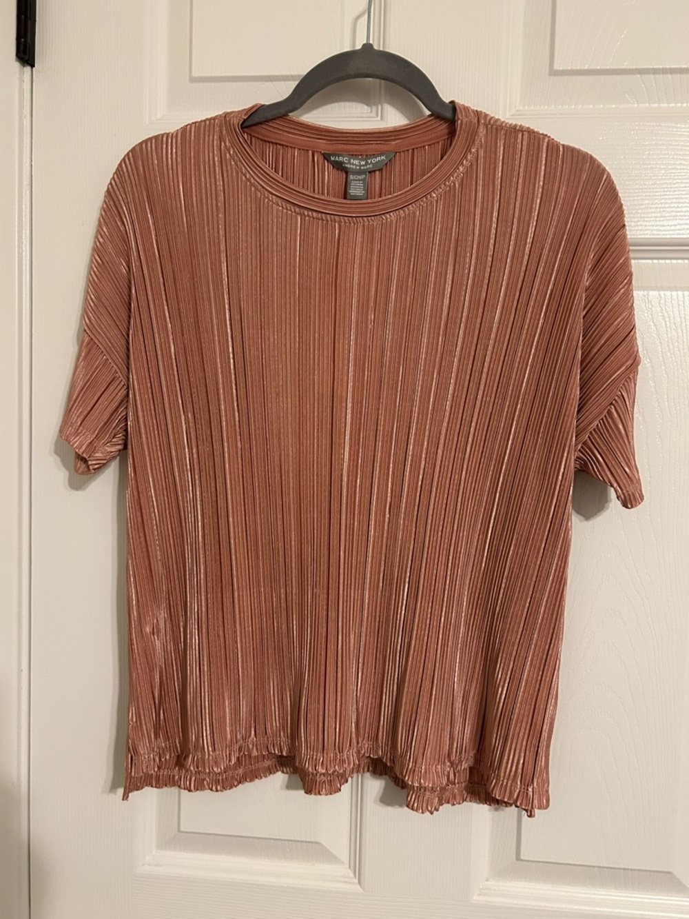Marc New York Andrew Marc Pink Pleated Short Sleeve Top 1865480 Mens Small